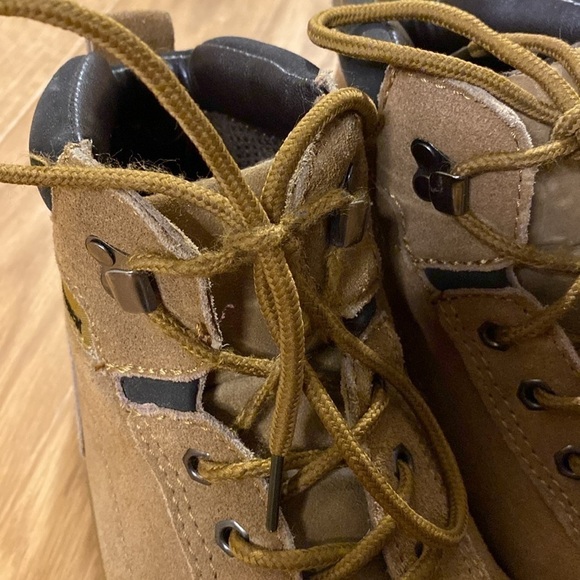 B.U.M. Equipment Women's Classic Beige Ankle Winter Boots (Size  5) Vintage 90's - Picture 11 of 12